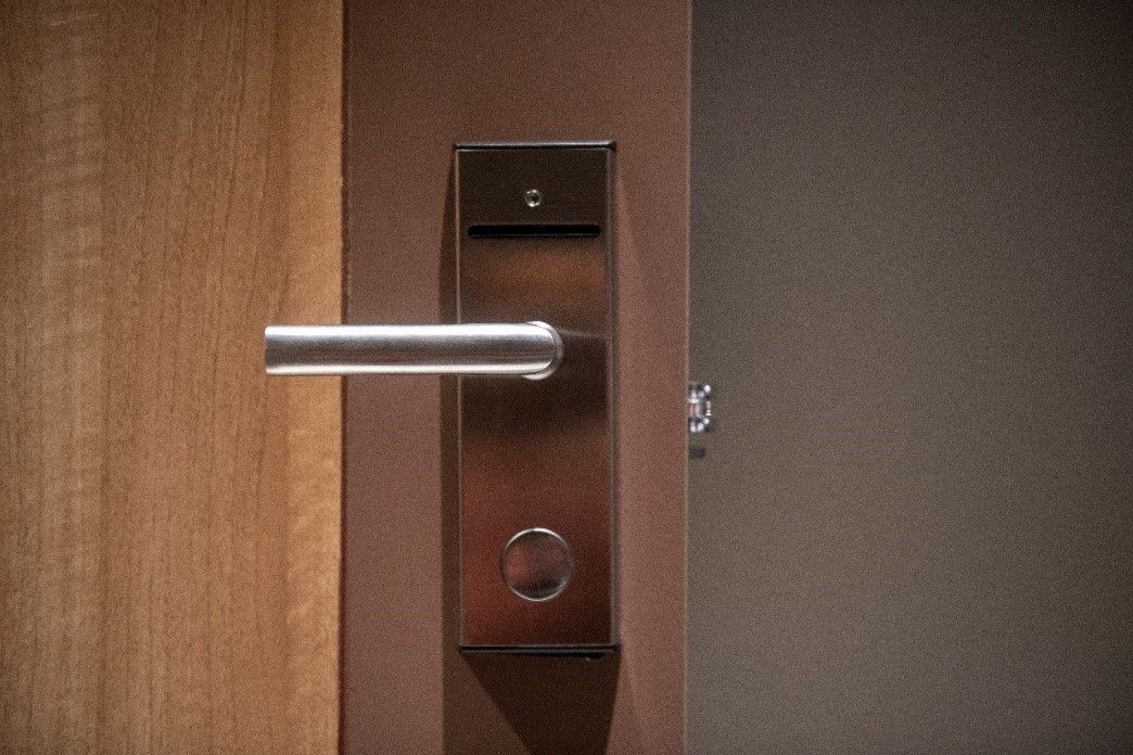 Deadbolt high-security locks